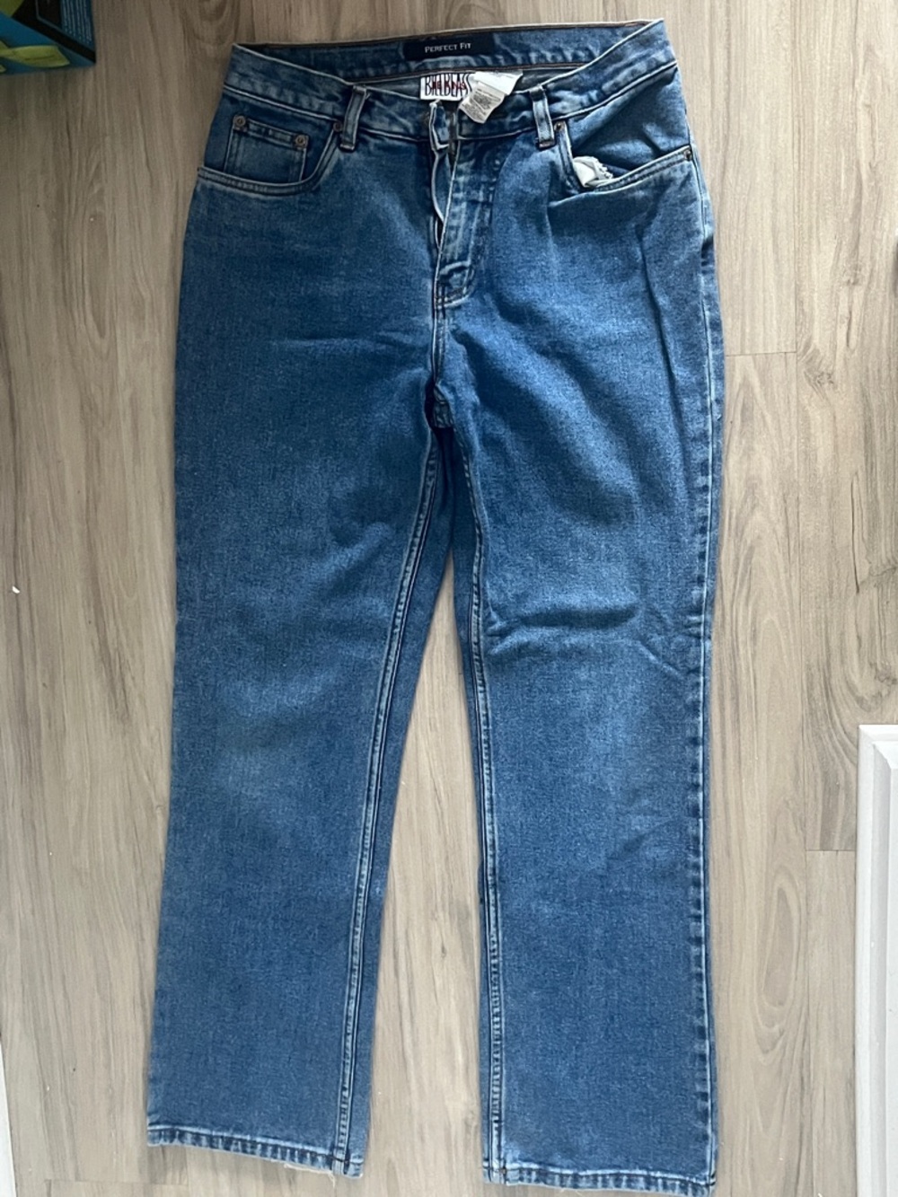 bill blass Women's Straight Leg Jeans - Medium Blue